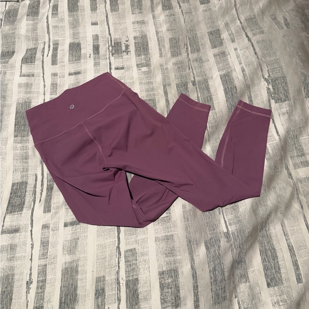 Lululemon leggings 4)